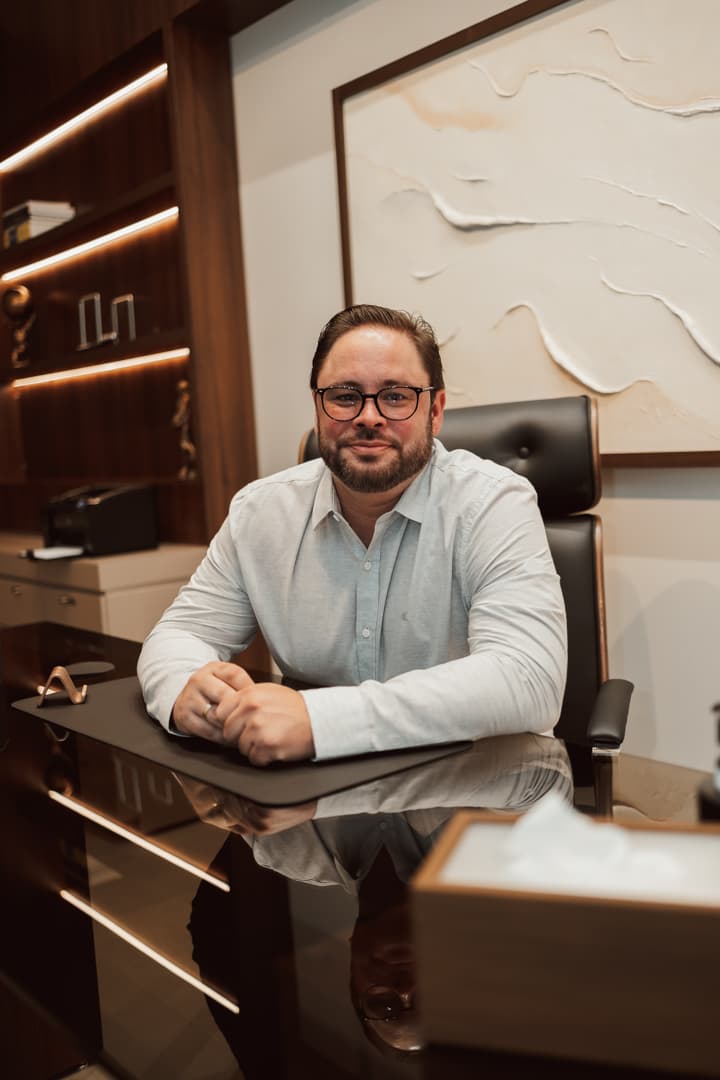Dr. Thiago Barcellos de Campos